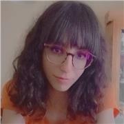 Soy estudiante de derecho y doy clases de repaso y apoyo desde primaria hasta 2° de la ESO, de lengua, literatura e inglés